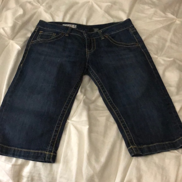 Red Engine knee length shorts/pants - Picture 1 of 4